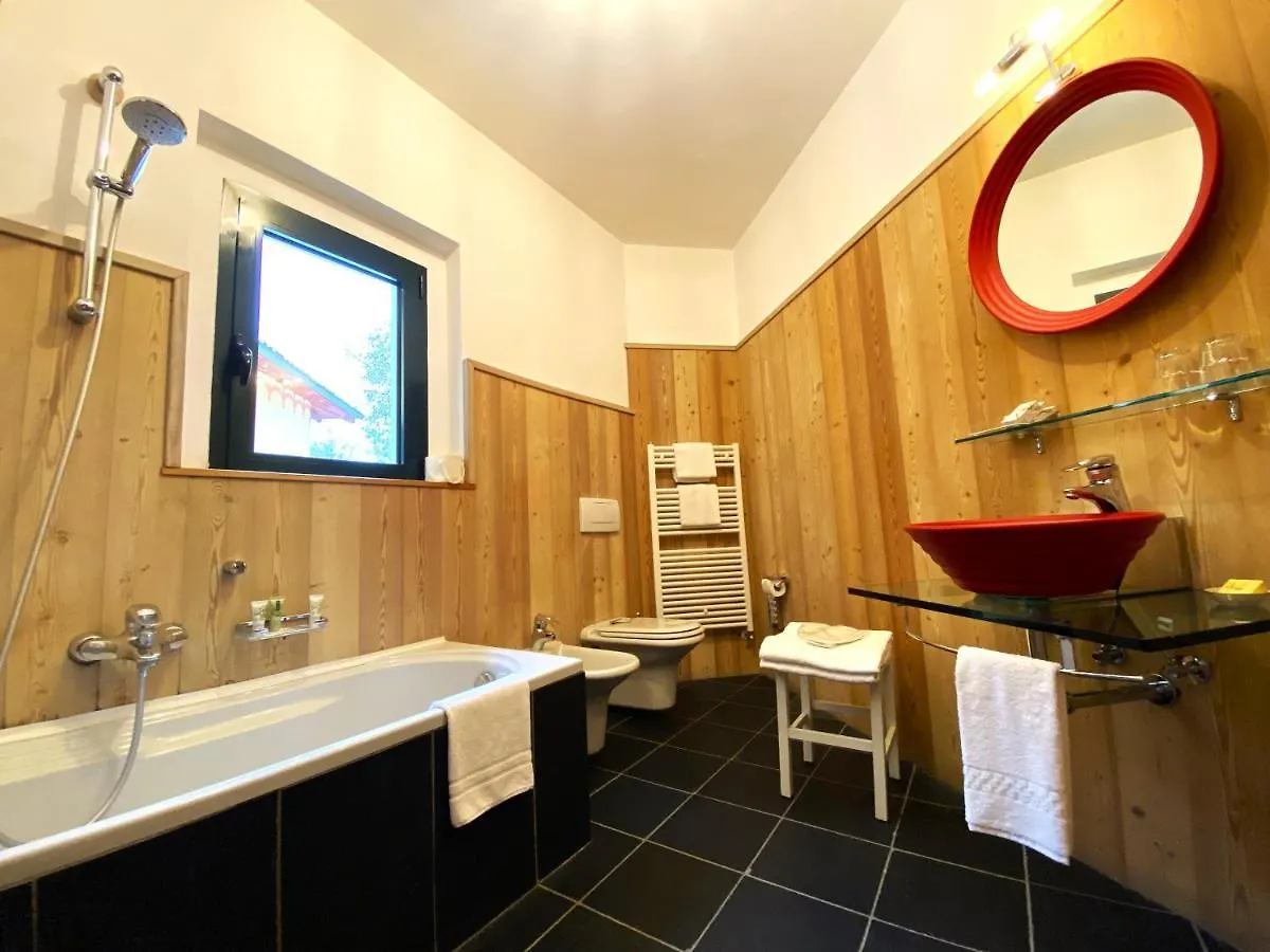 La Locanda Del Notaio Pellio Intelvi Hotel