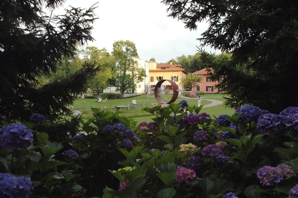 Hotel La Locanda Del Notaio Pellio Intelvi