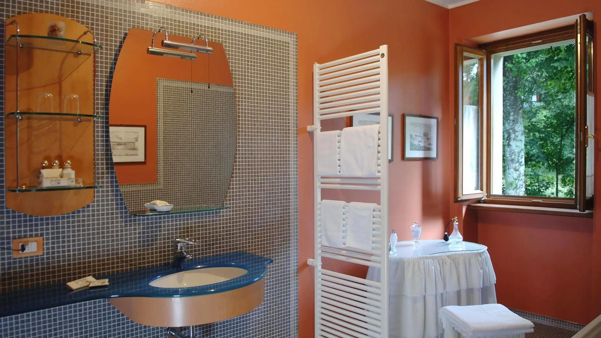 La Locanda Del Notaio Pellio Intelvi Hotel