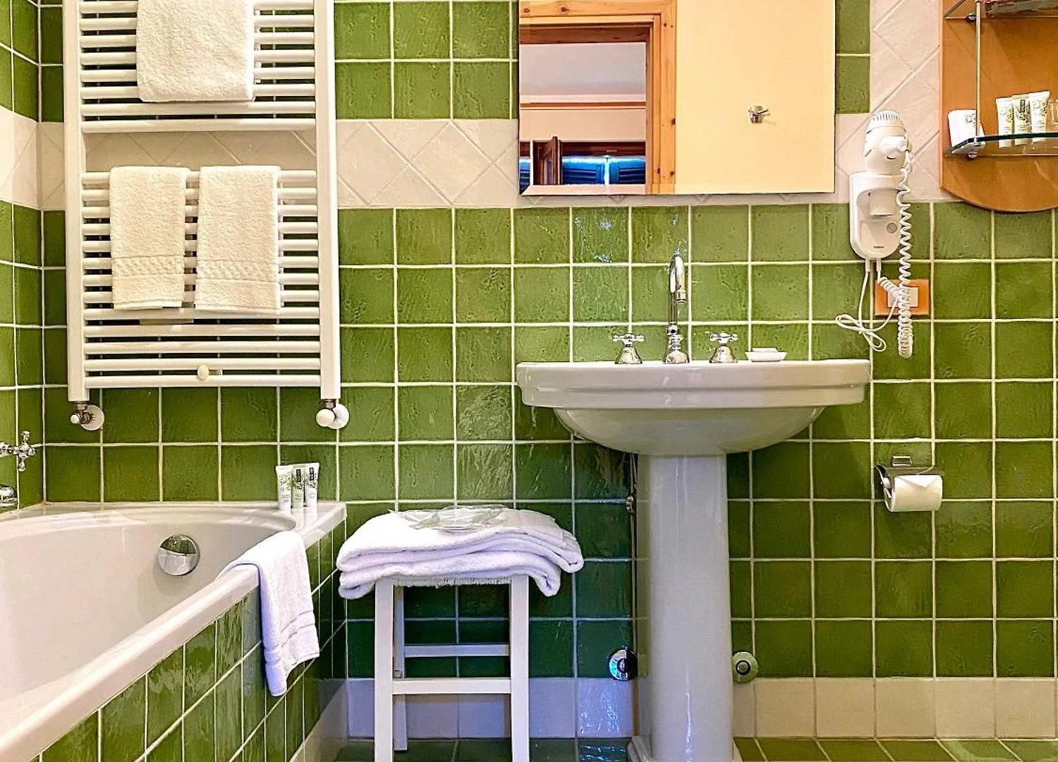 **** Otel La Locanda Del Notaio Pellio Intelvi İtalya