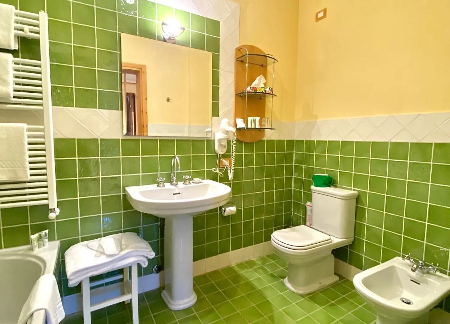 La Locanda Del Notaio Pellio Intelvi Otel