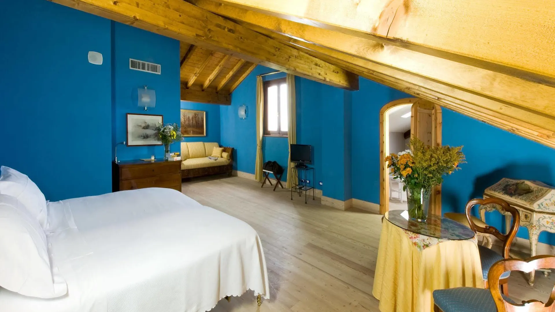 Otel La Locanda Del Notaio Pellio Intelvi